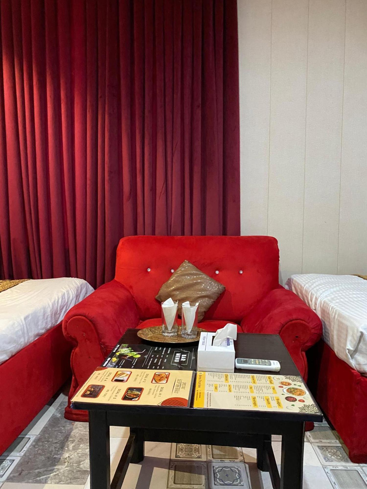 Hotel Tulip Inn, Gulberg Lahore Eksteriør billede