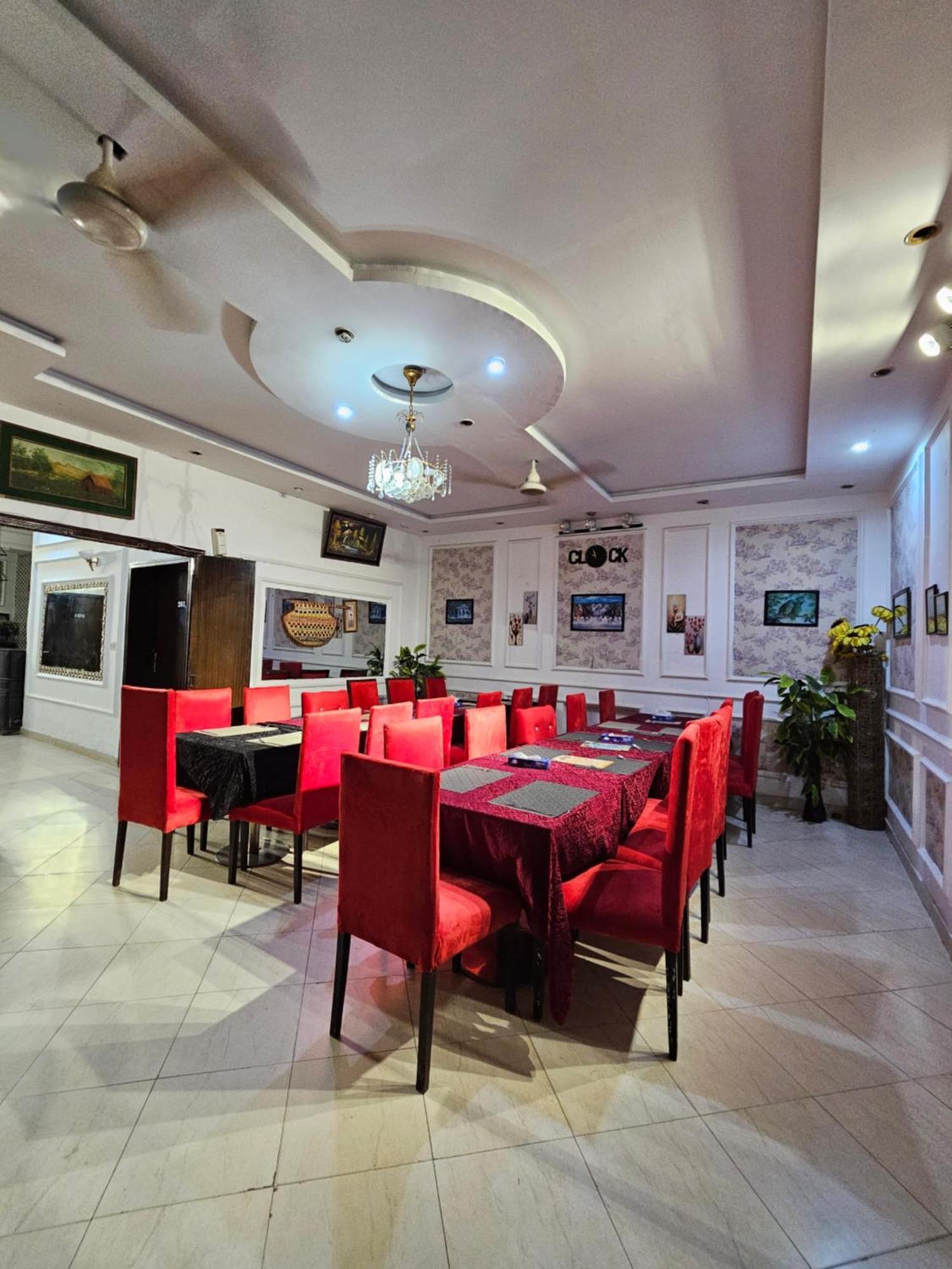 Hotel Tulip Inn, Gulberg Lahore Eksteriør billede