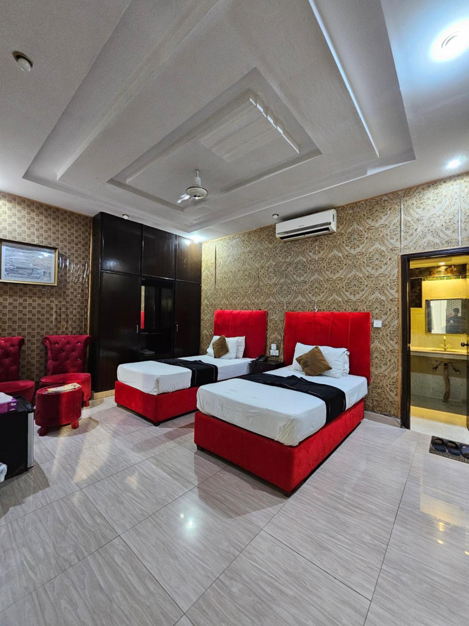 Hotel Tulip Inn, Gulberg Lahore Eksteriør billede