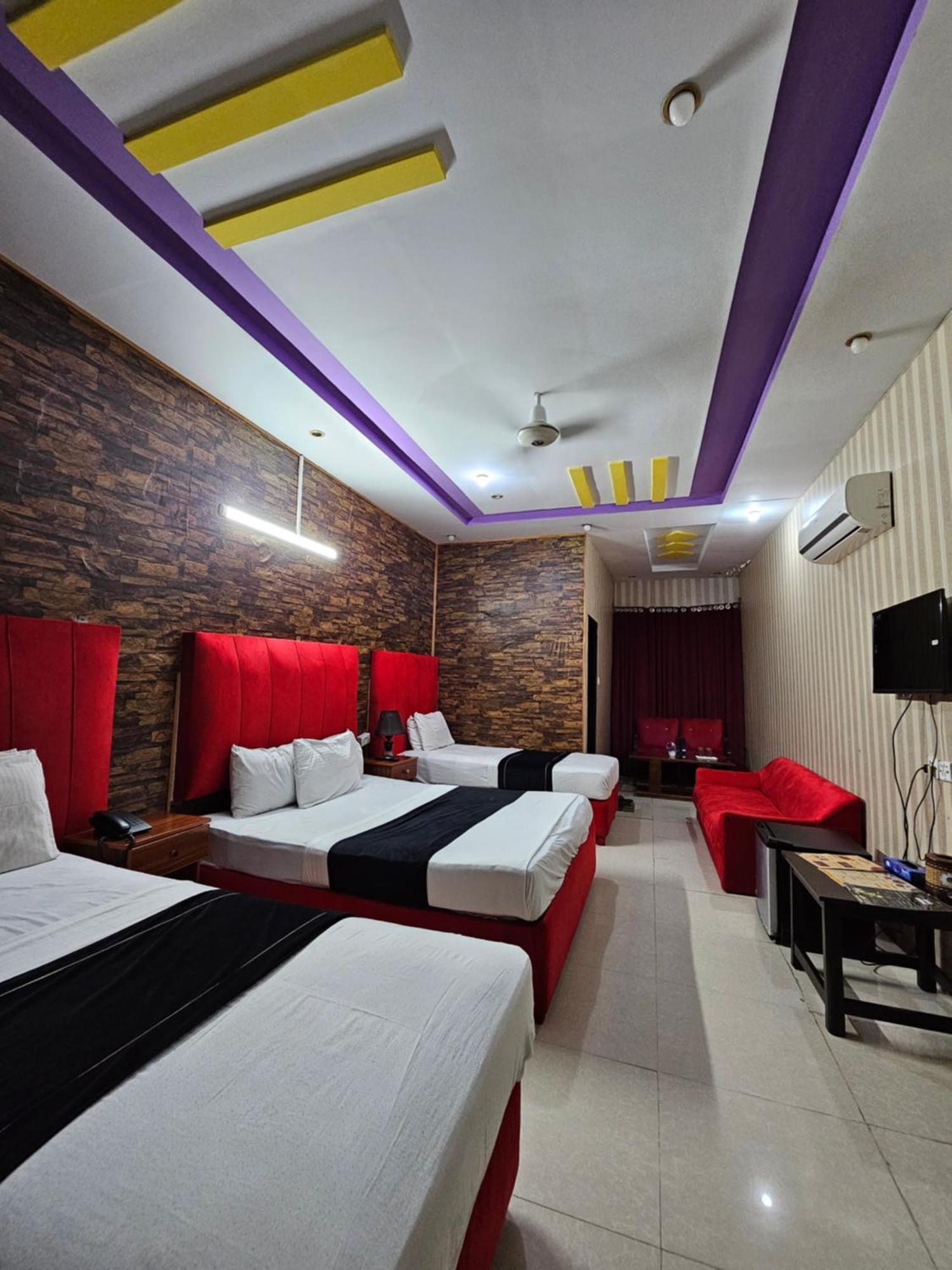 Hotel Tulip Inn, Gulberg Lahore Eksteriør billede