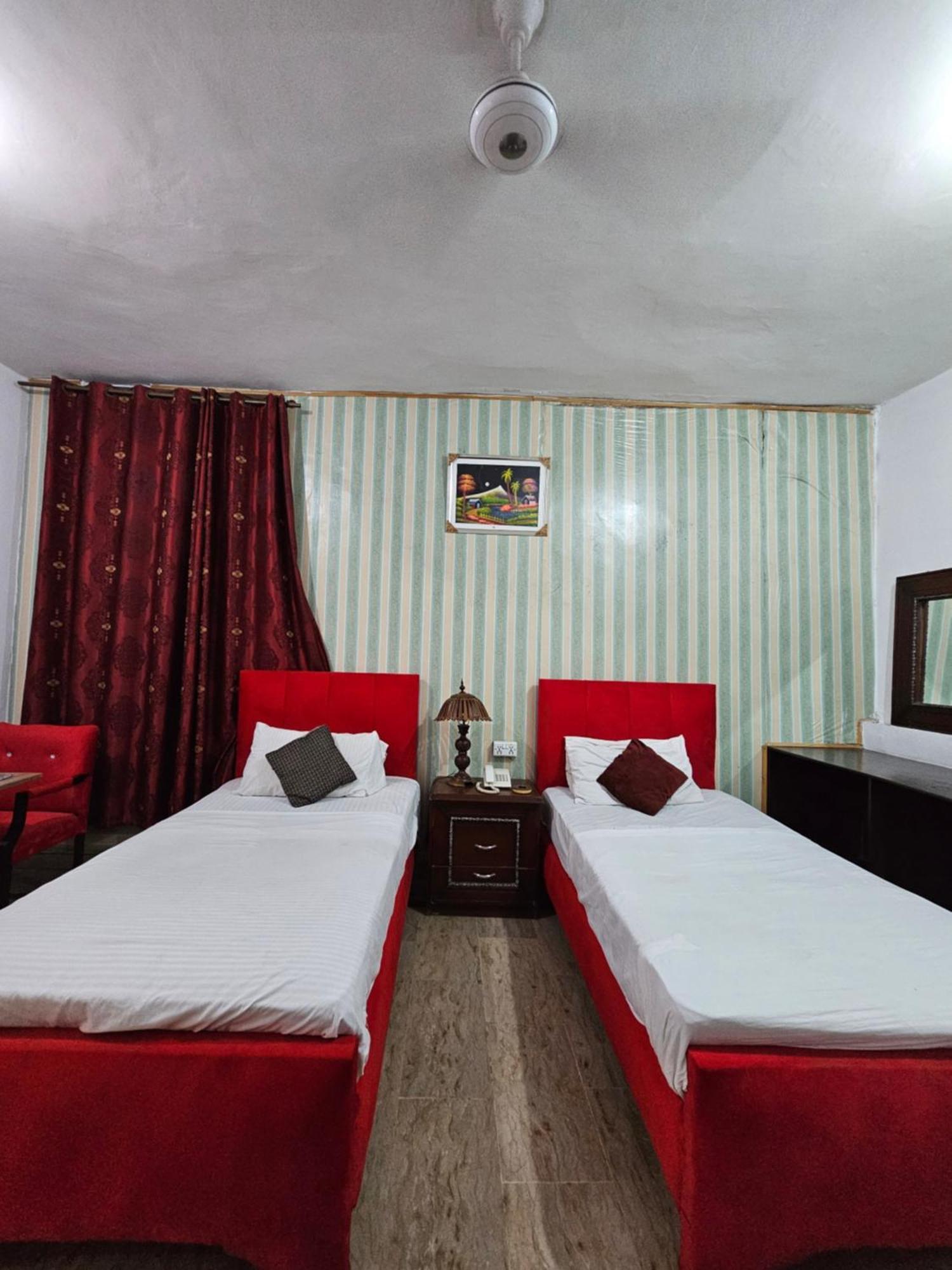 Hotel Tulip Inn, Gulberg Lahore Eksteriør billede