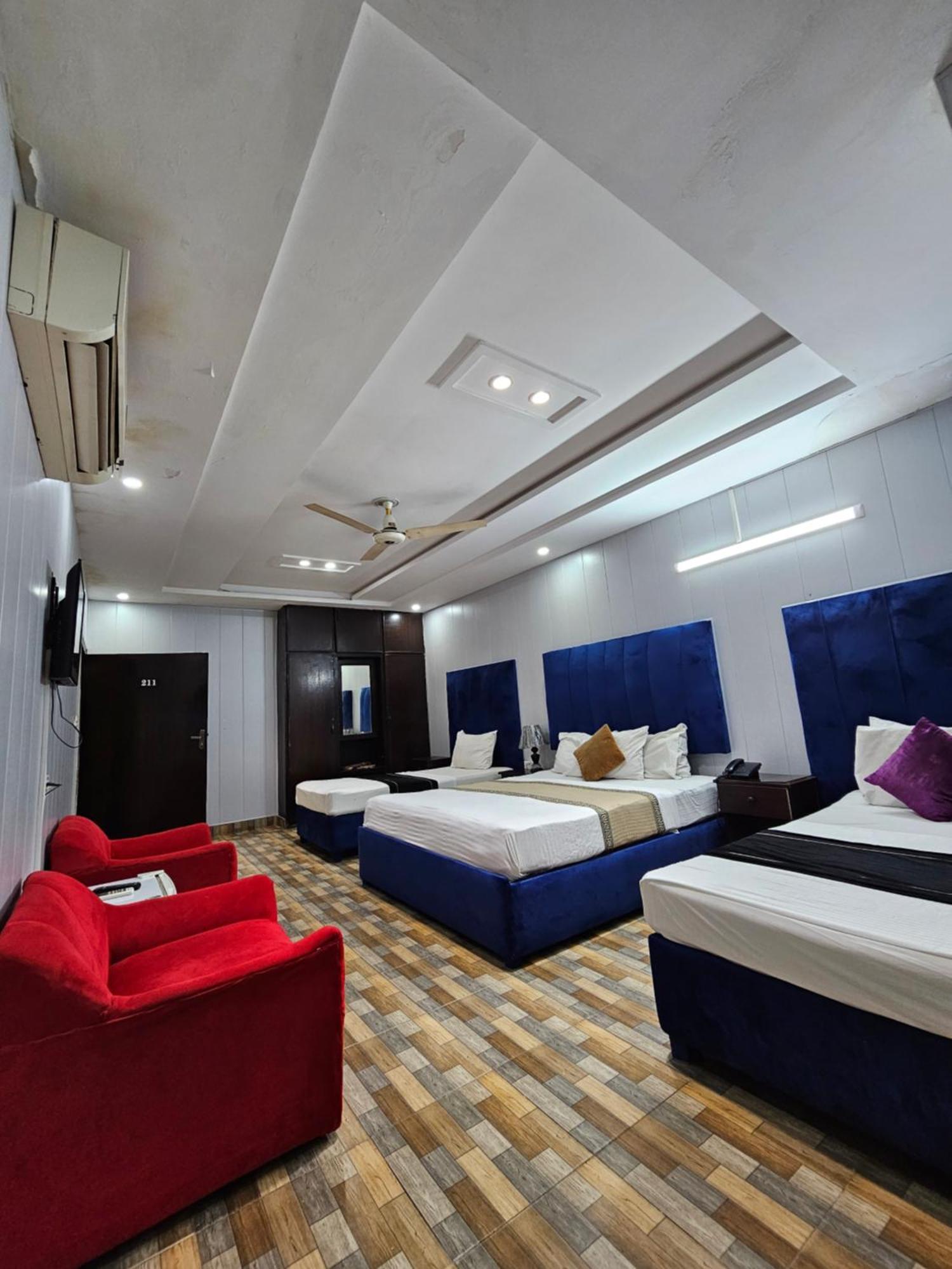 Hotel Tulip Inn, Gulberg Lahore Eksteriør billede