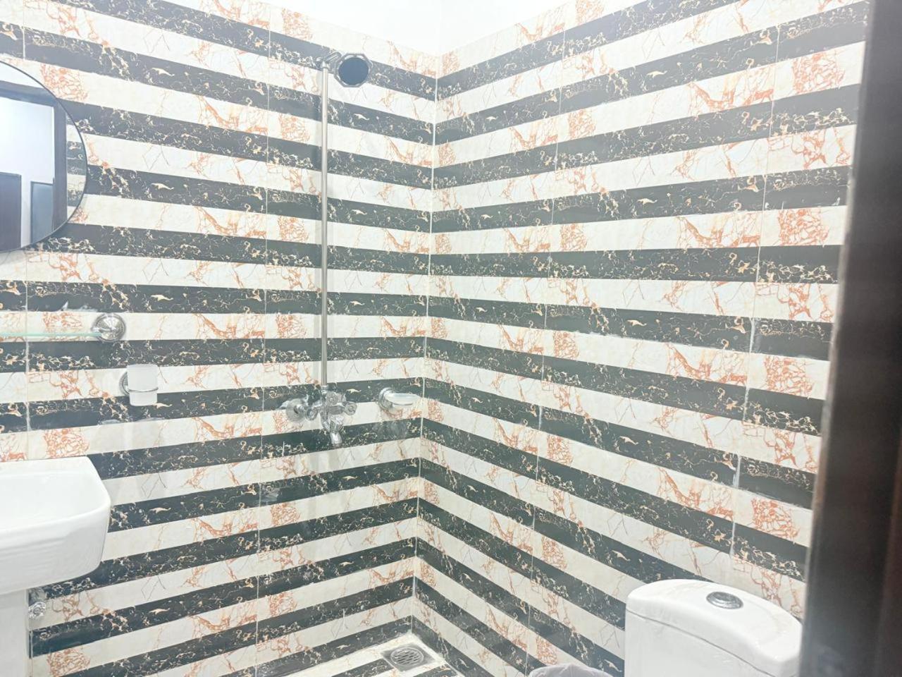 Hotel Tulip Inn, Gulberg Lahore Værelse billede