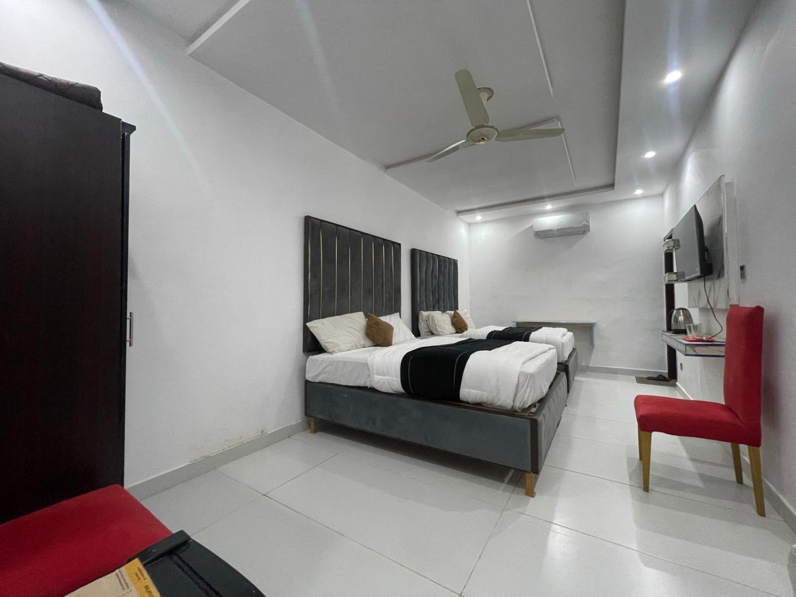 Hotel Tulip Inn, Gulberg Lahore Eksteriør billede
