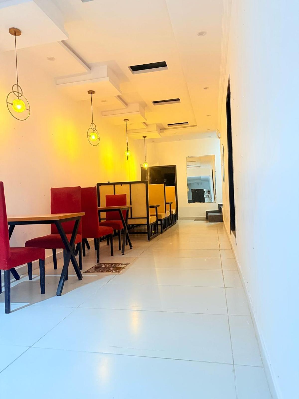 Hotel Tulip Inn, Gulberg Lahore Eksteriør billede